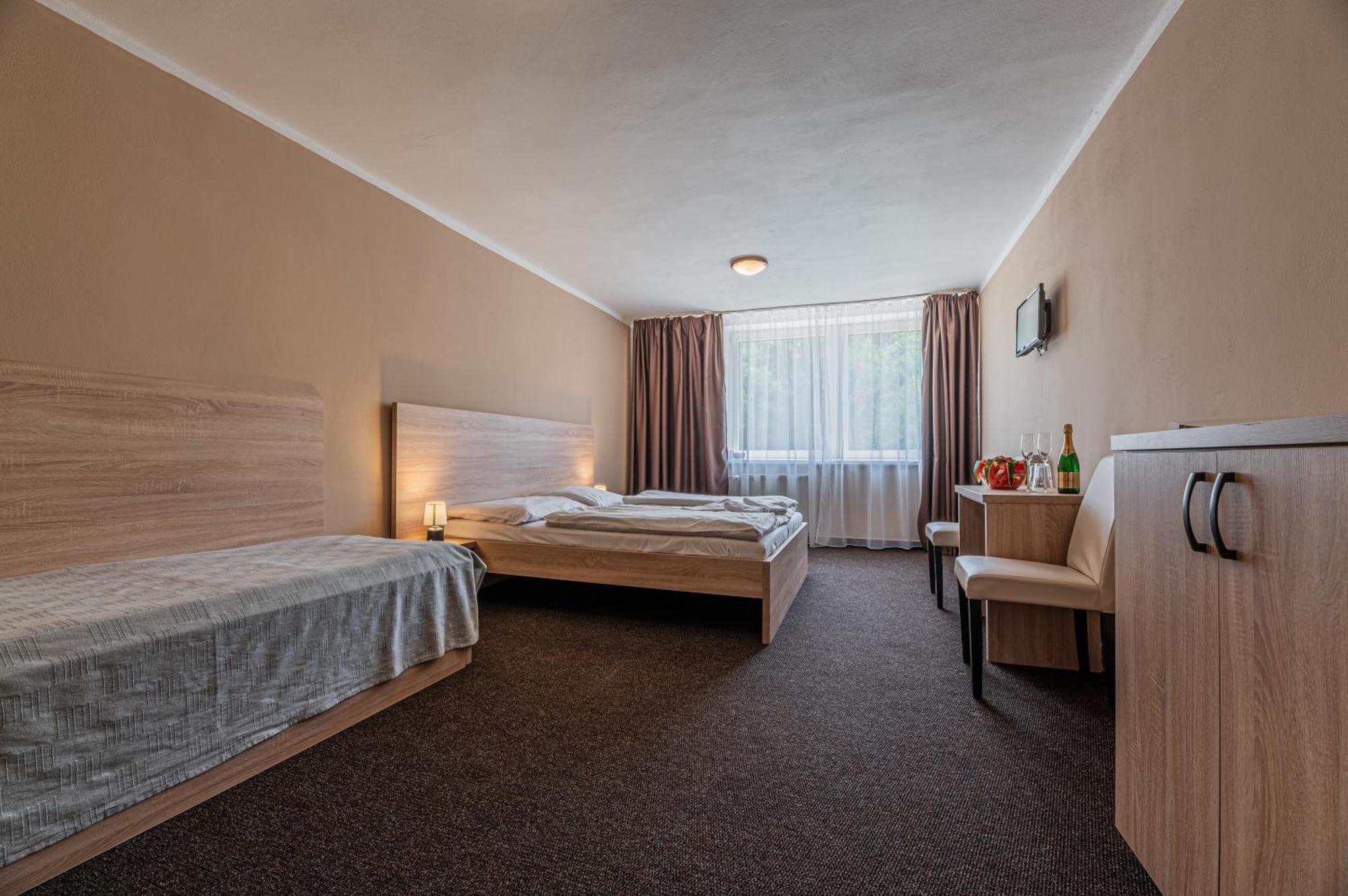 Grand Hotel Rooms Spišské Tomášovce 외부 사진